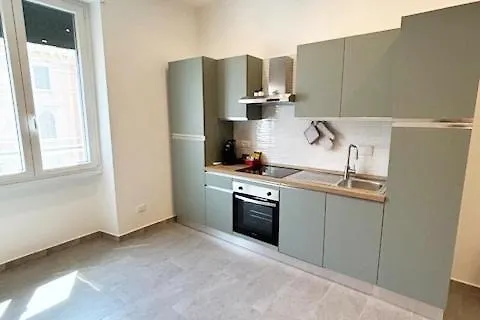 Apartment Cozy In San Lorenzo Rom